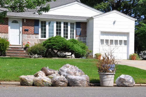 Local London rubbish collection service covering homes and businesses